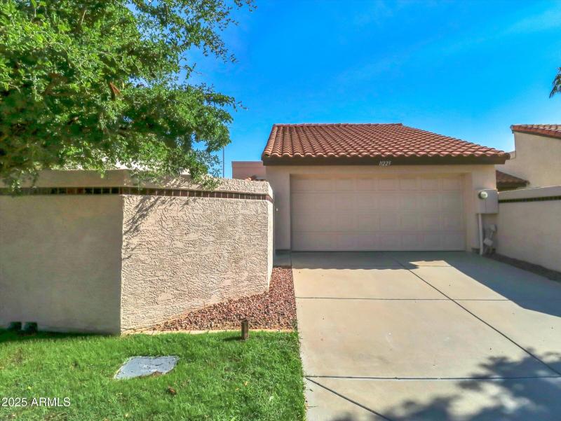 01-11225 N 109th Way-1