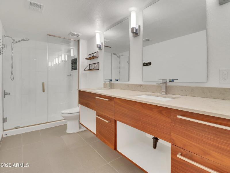 12-11225 N 109th Way-12