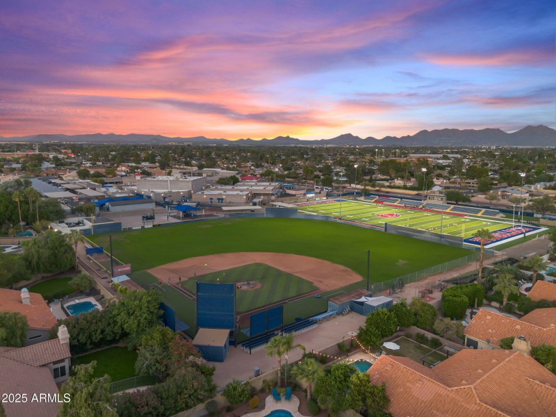 Fun to back this versus houses!