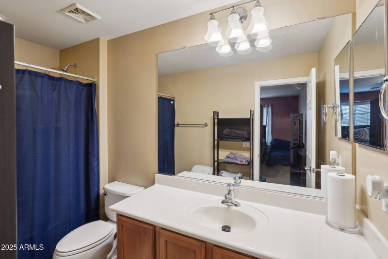 52-web-or-mls-W Victory Way-052