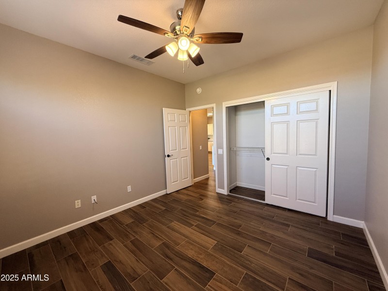 Guest Bedroom 1 Closet