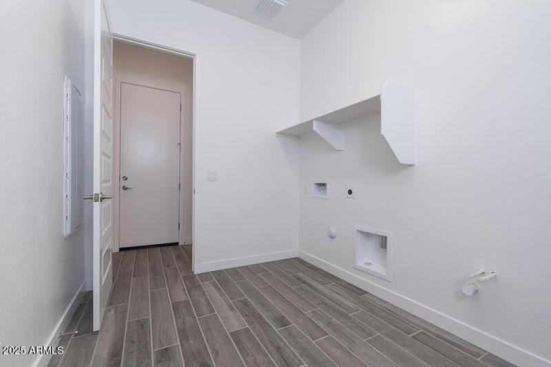 Tri Pointe Soleo 243 - Laundry-1MLS