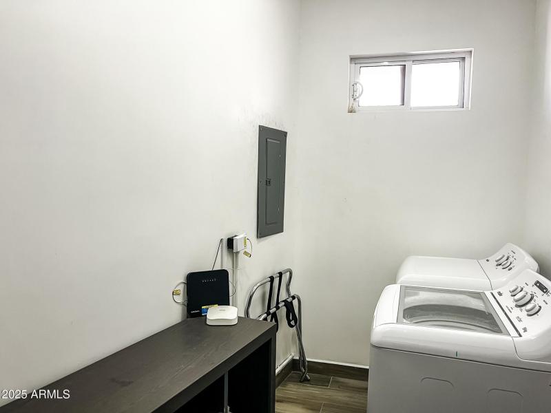 Laundry Rm