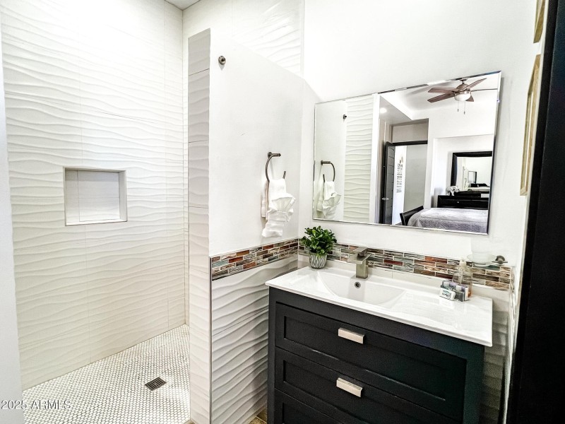 Bedroom 2 ensuite Bathroom