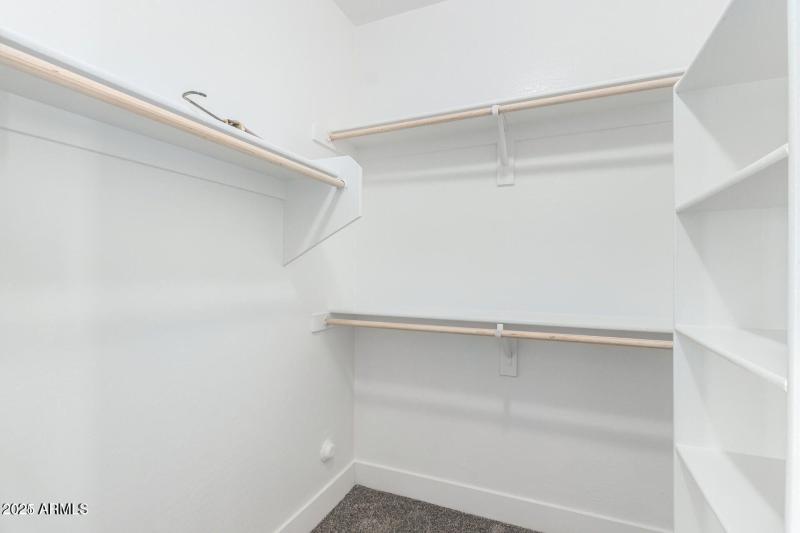 20211129191614722955000000-o