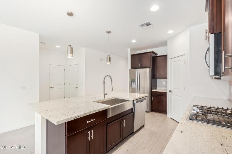 12 - Clydesdale 4470