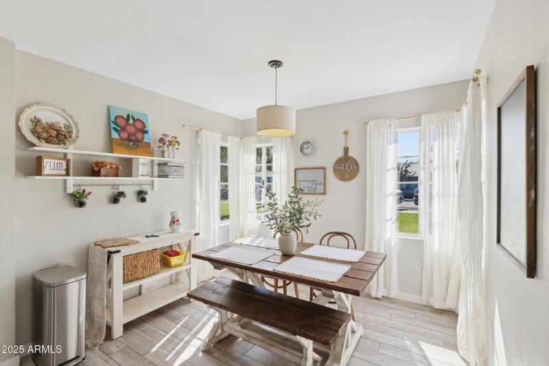 16-web-or-mls-1110-w-heatherbrae-dr