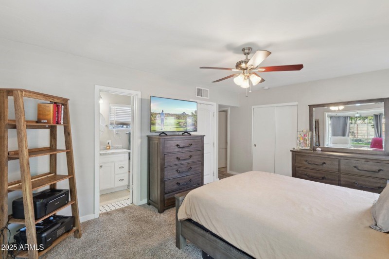 20-web-or-mls-1110-w-heatherbrae-dr