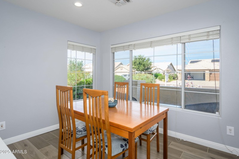 Kitchen Dining Area
