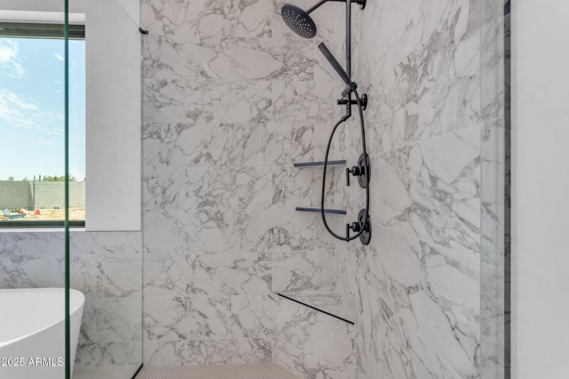 0439_a4m_cloud creek