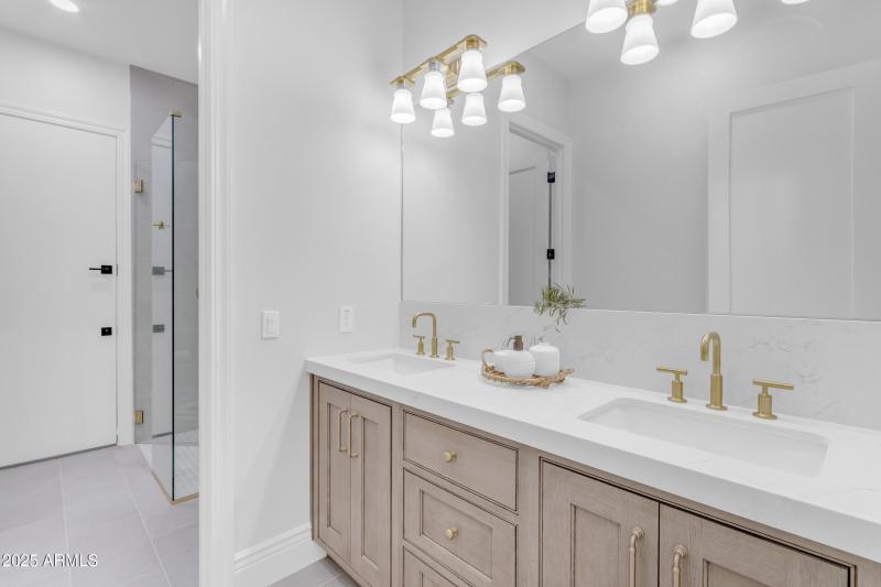 28_0061_a4m_cloud creek