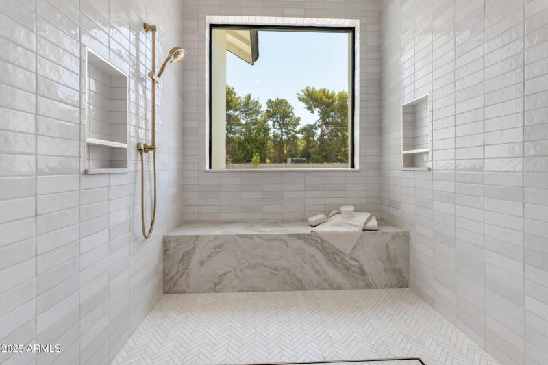 70_0190_a4m_cloud creek