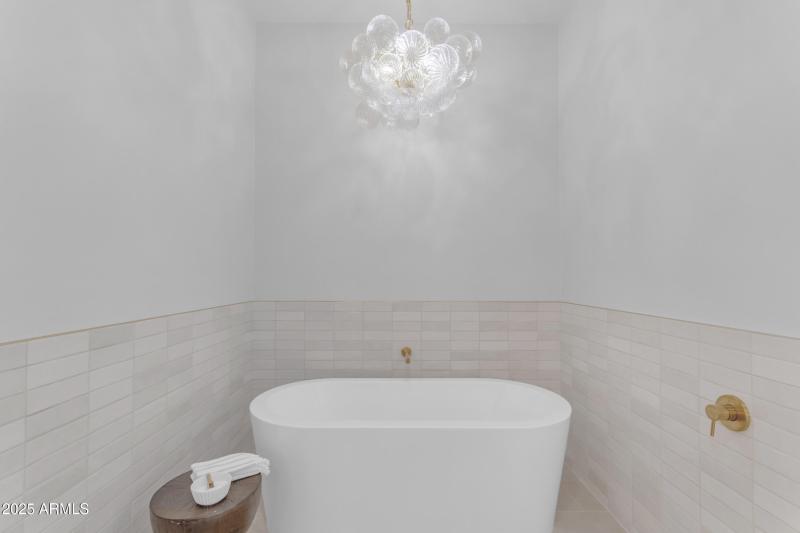 74_0202_a4m_cloud creek