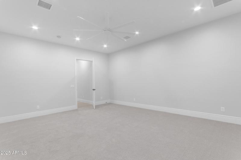 81_0223_a4m_cloud creek