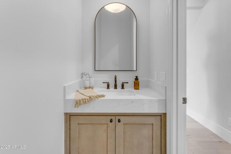 82_0226_a4m_cloud creek