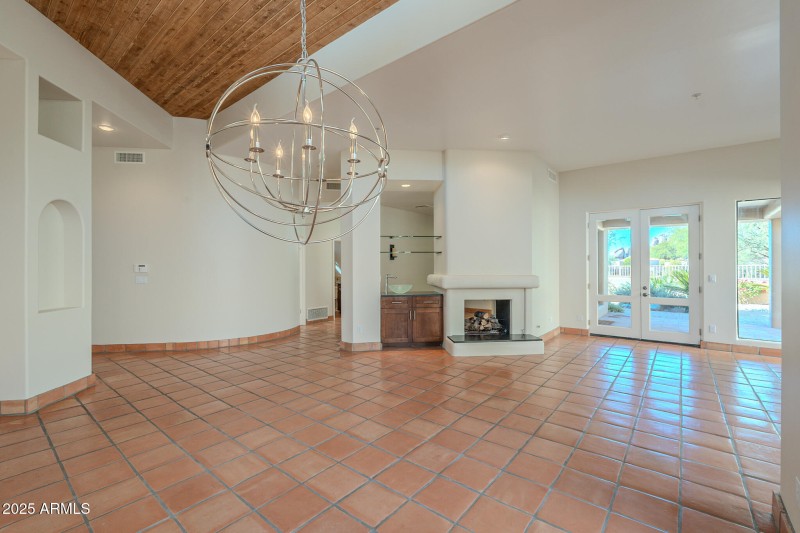 Saltillo floors throughout