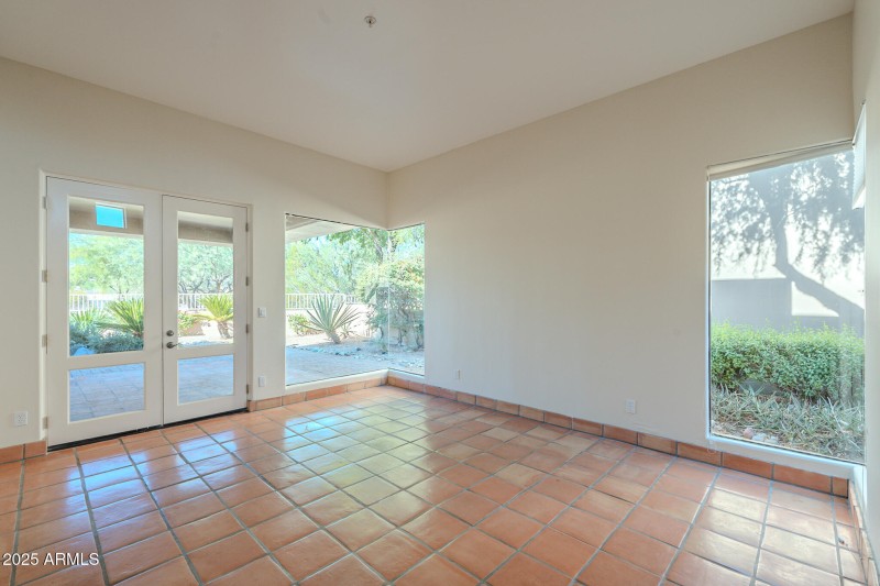 Great room with two way FP