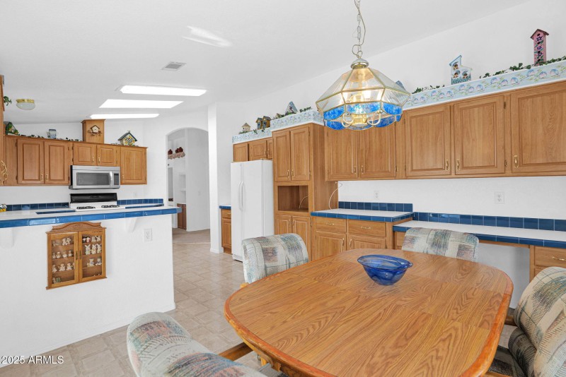 Dinette/Kitchen