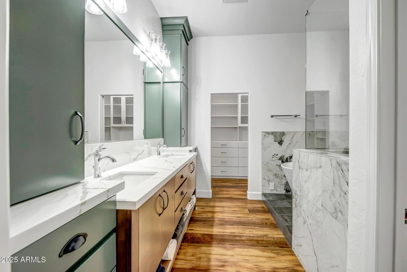 UPGRADED PRIMAY VANITY