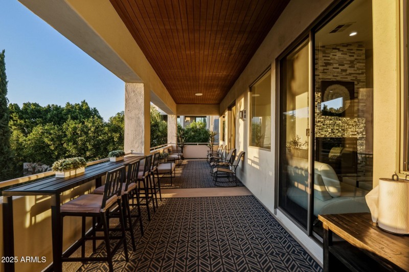 32-web-or-mls-18422 N 14th St Phoenix, A