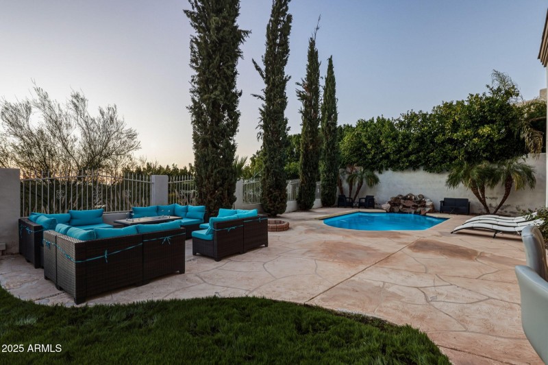 105-web-or-mls-18422 N 14th St Phoenix,