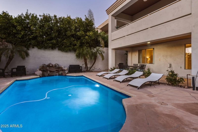 107-web-or-mls-18422 N 14th St Phoenix,