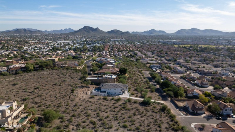 118-web-or-mls-18422 N 14th St Phoenix,