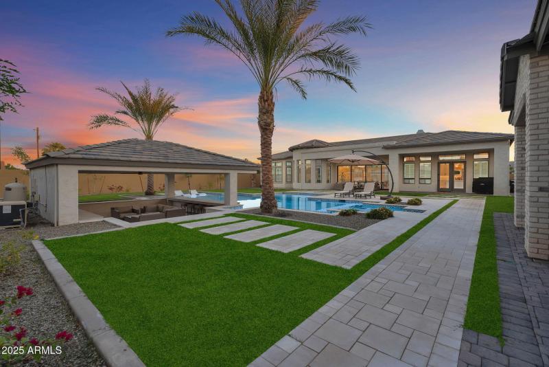 104-web-or-mls-DSC09298 (2)