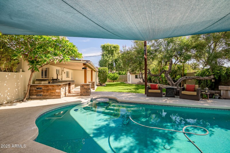 A27CE17F-0D1F-45E9-BB4D-CDBE16FB9D23