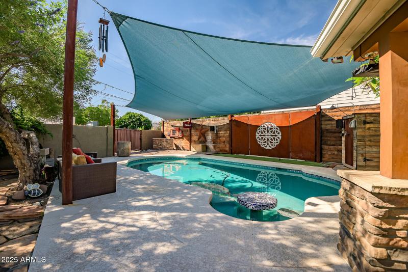 1131B339-2D6A-4F0D-8021-6A97B1A00852