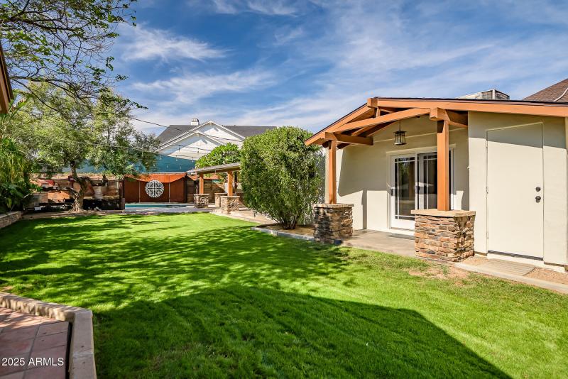 74B8D8B1-CFFE-4670-8247-81EDD59B7759