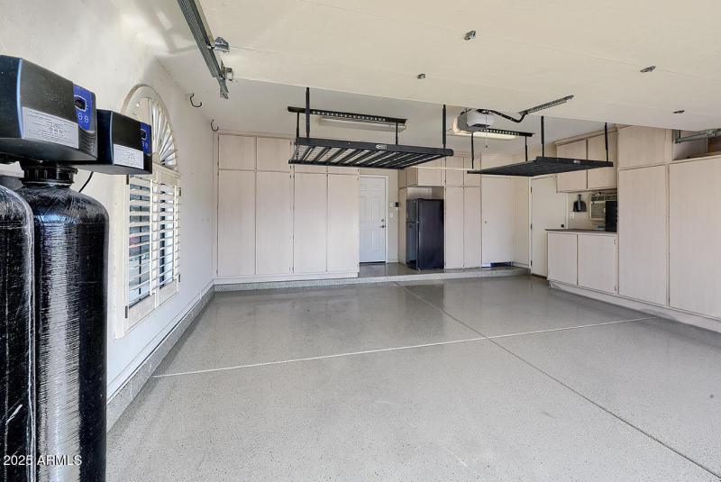 2 CAR GARAGE W/STORAGE