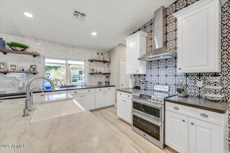 15-Kitchen Detail II