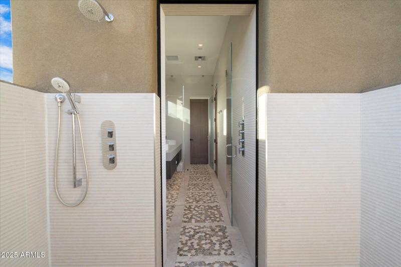 074-Casita Outdoor Shower