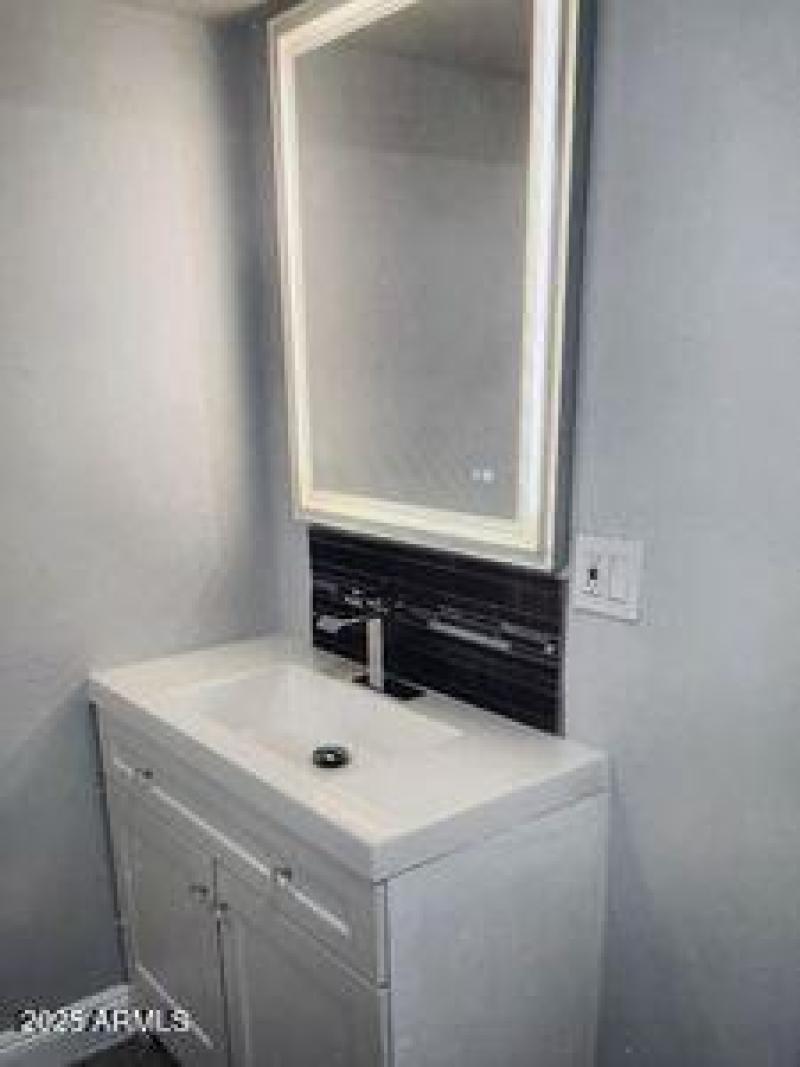 ISrlpfyfpp9os80000000000