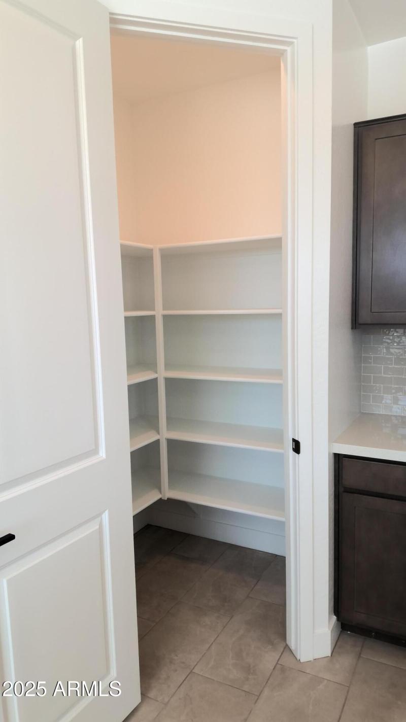 Walk in Pantry