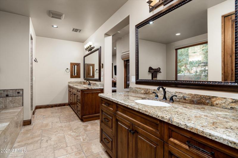 38-4610 E Meadowview Dr (38 of 73)