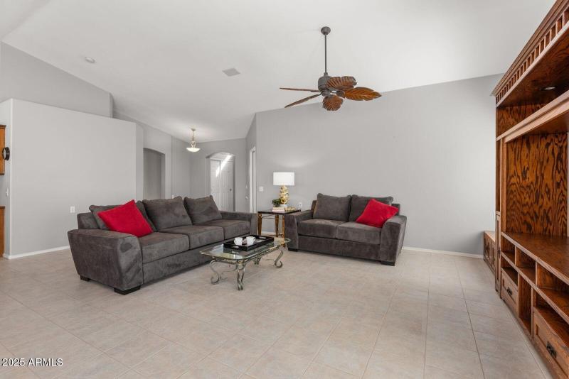 3022 N 148th Ave Reshoot Grt Rm to Entry