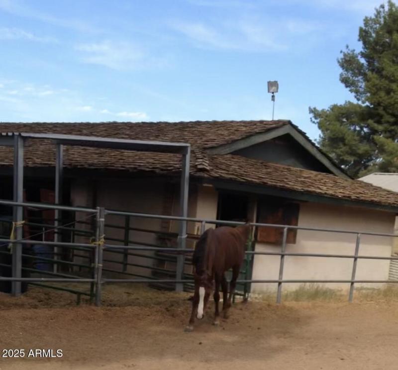 1200 Sqft Block Barn