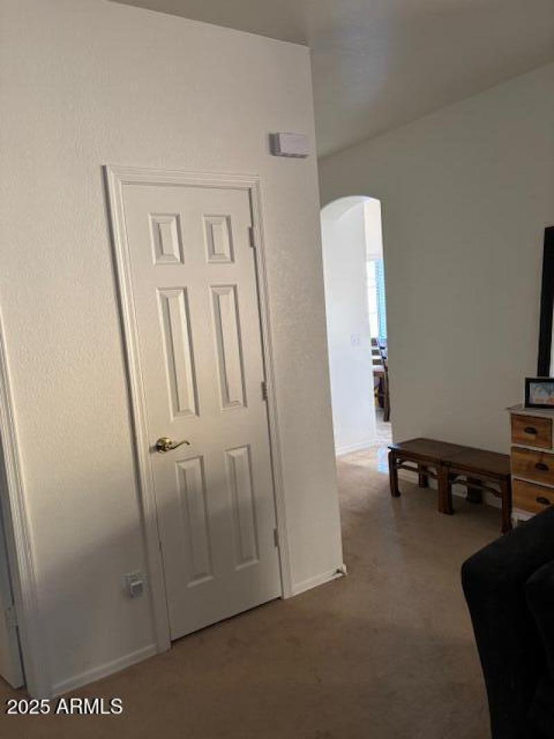 between living and walk in