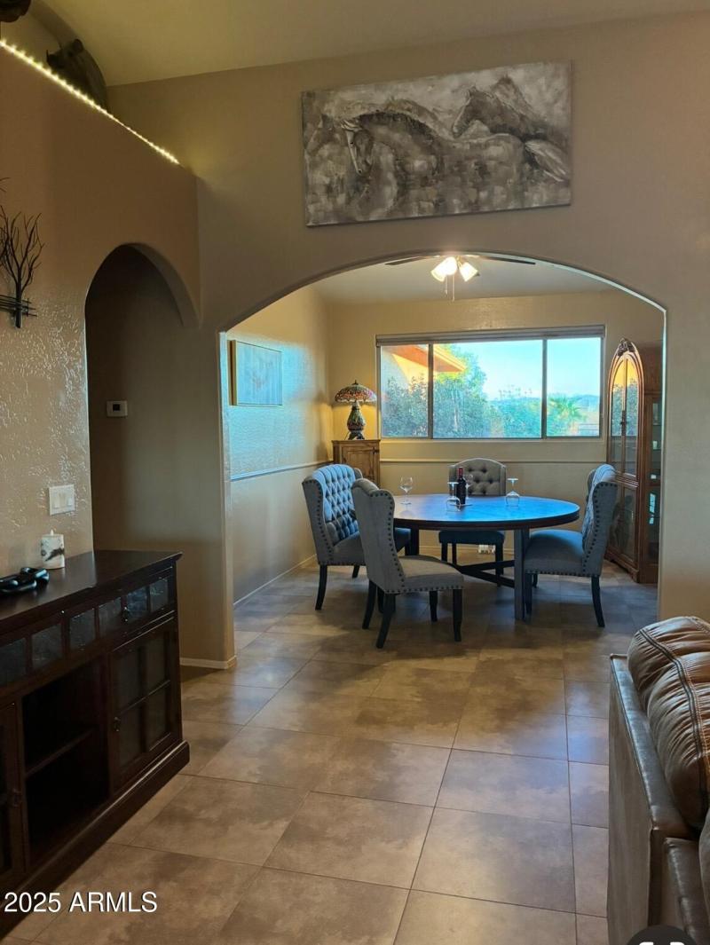 GREAT ROOM TO FORMAL DINING AREA