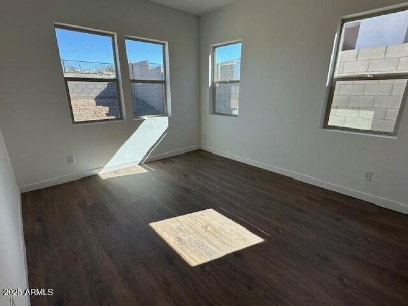 Sanc Lot 21 - Dining 1