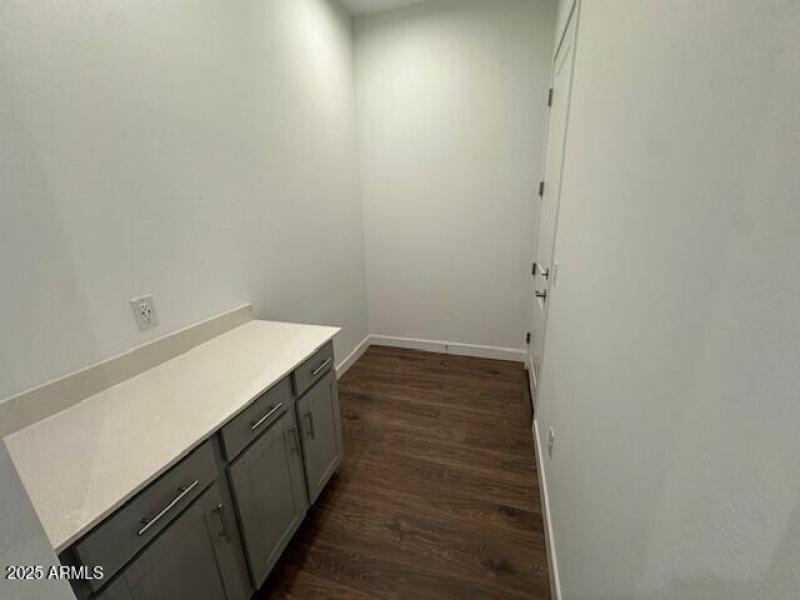 Sanc Lot 21 - Entry from Garage