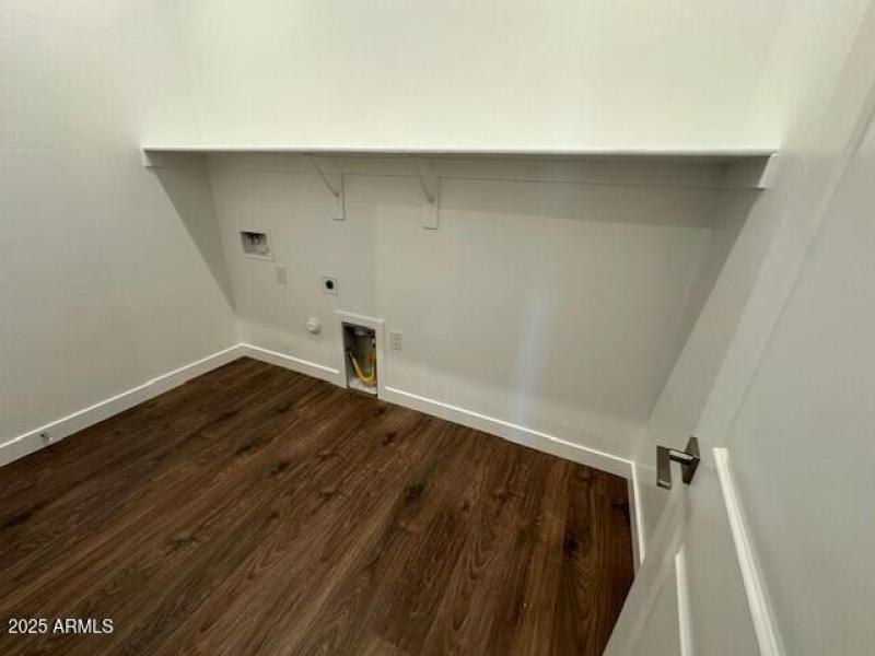 Sanc Lot 21 - Laundry