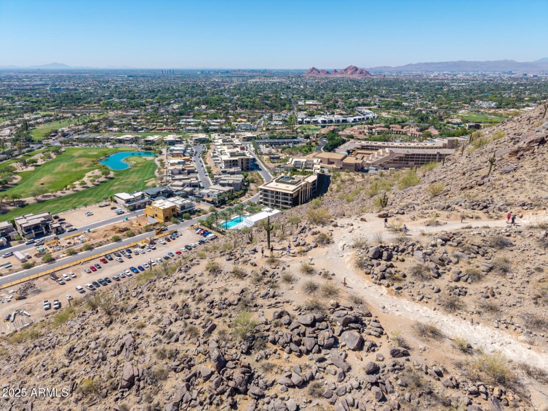 26 - Camelback Ridge