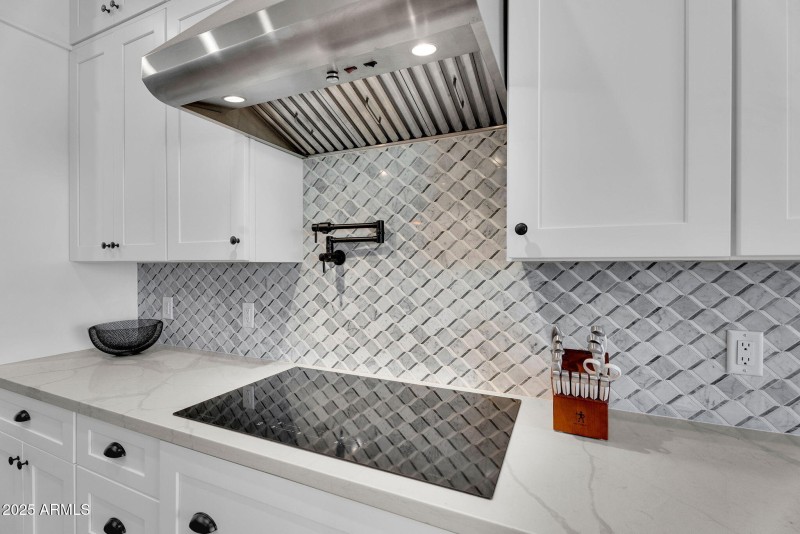 19-web-or-mls-4072 E Weston Ln -16