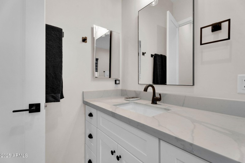 36-web-or-mls-4072 E Weston Ln -26