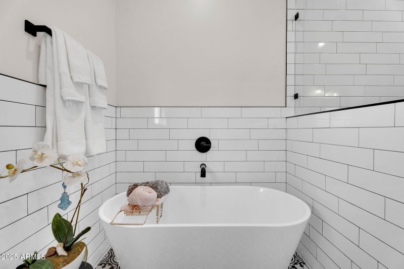 38-web-or-mls-4072 E Weston Ln -27