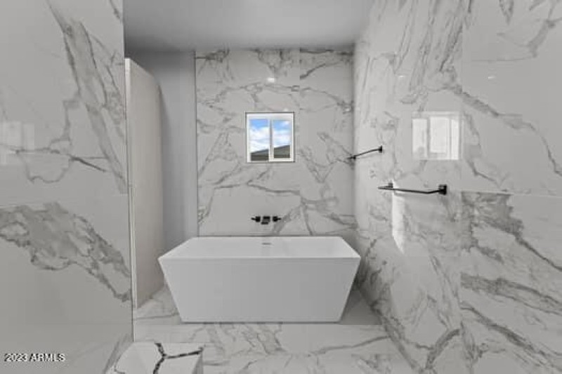 large-76f79e5f-ae52-4b9d-acd5-364f311e9e