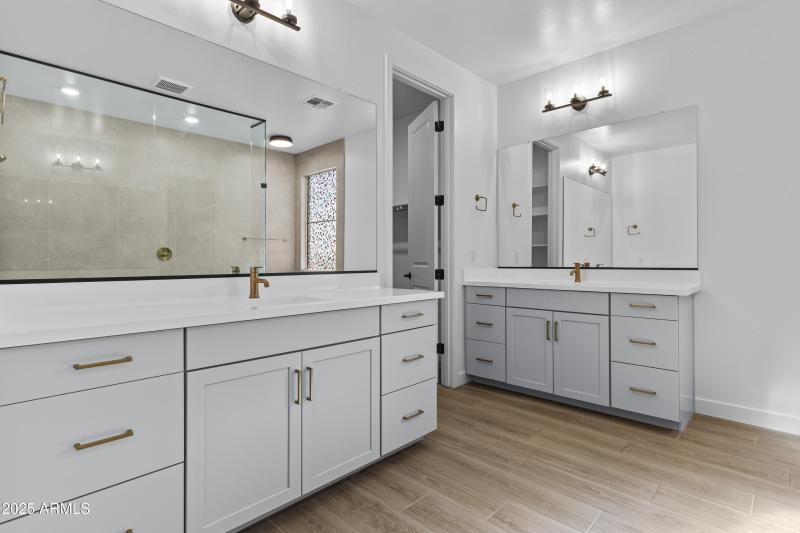 Designer Vanity & Finishes